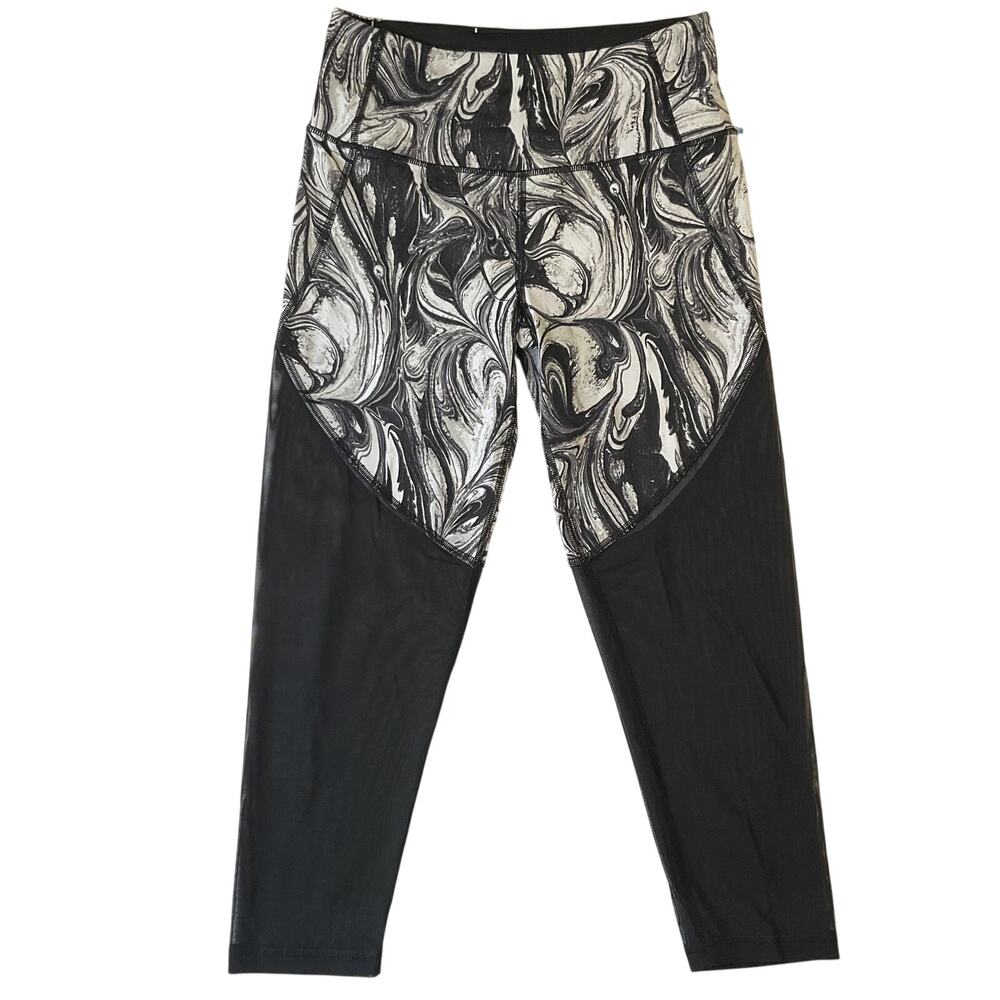 Victoria Sport Knockout Women Activewear Capri Leggings S Black Geometric Sheer
